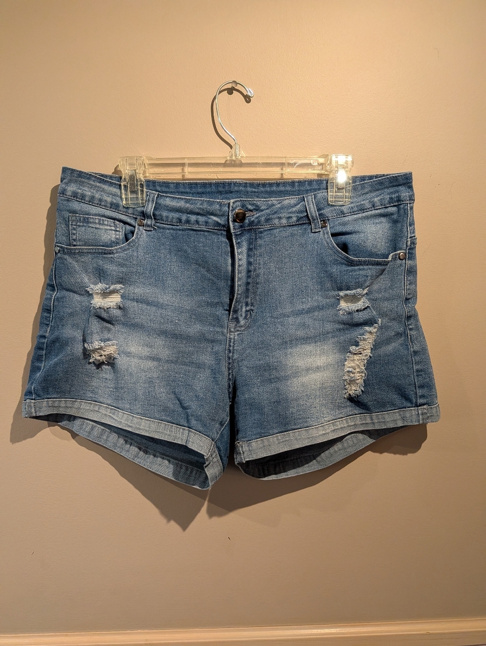 Women's Stretchy Distressed Blue Denim Shorts, Size XL
